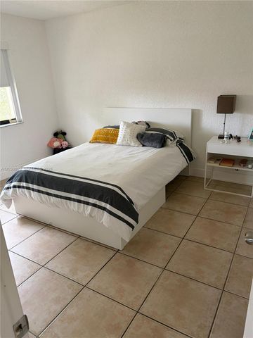 16184 Laurel Drive 204, Weston, FL 33326