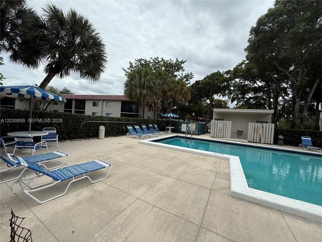 16184 Laurel Drive 204, Weston, FL 33326