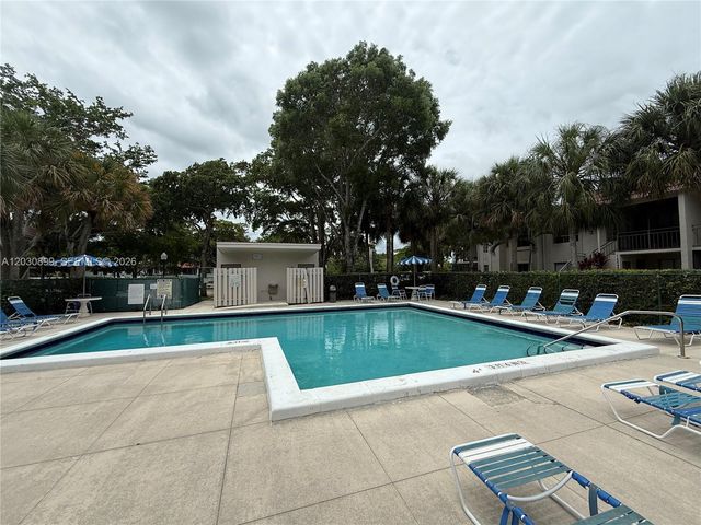 16184 Laurel Drive 204, Weston, FL 33326