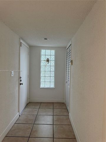 16184 Laurel Drive 204, Weston, FL 33326