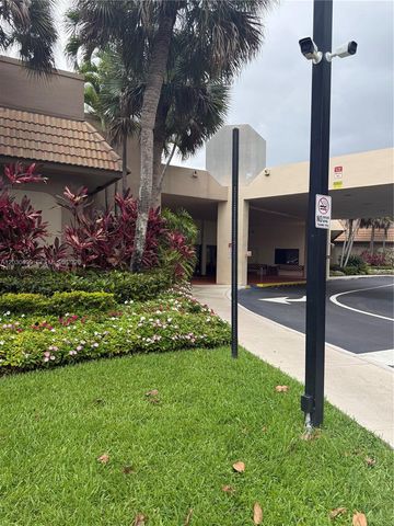 16184 Laurel Drive 204, Weston, FL 33326