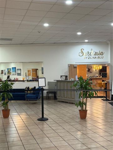 16184 Laurel Drive 204, Weston, FL 33326