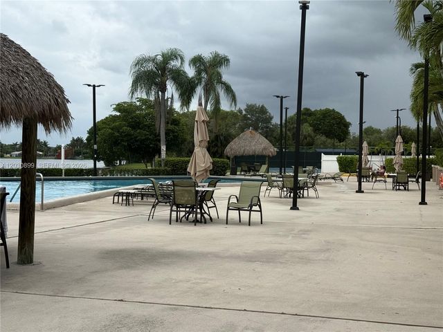 16184 Laurel Drive 204, Weston, FL 33326