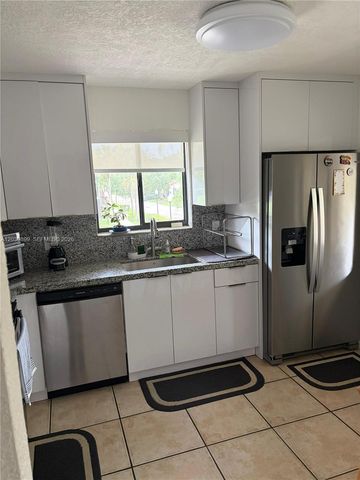 16184 Laurel Drive 204, Weston, FL 33326