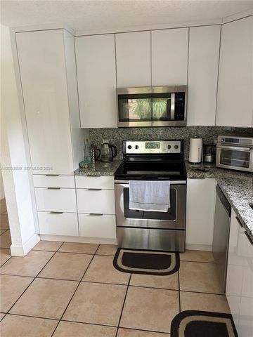 16184 Laurel Drive 204, Weston, FL 33326