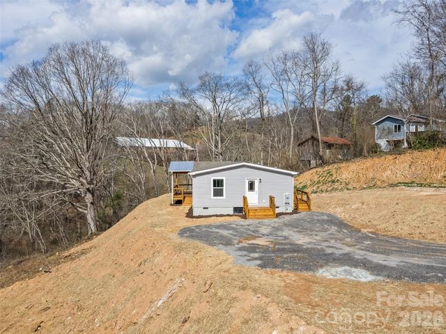 101 Geiranger Drive, Clyde, NC 28721