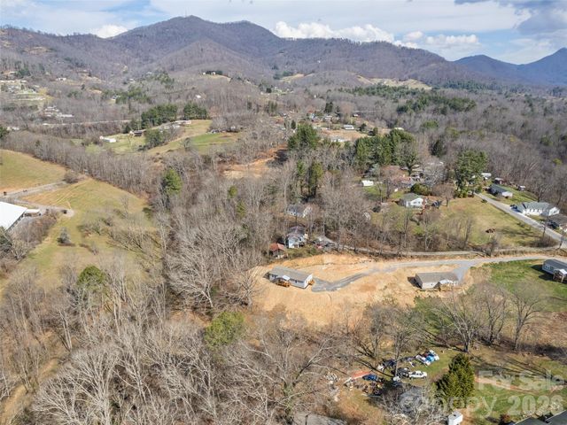 101 Geiranger Drive, Clyde, NC 28721