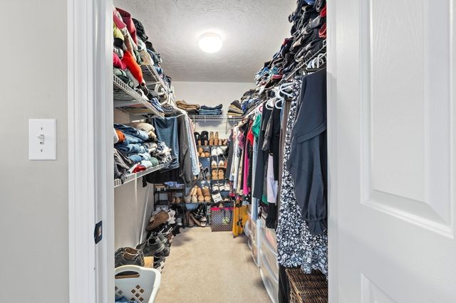 36 Highridge Rd, Bellingham, MA 02019