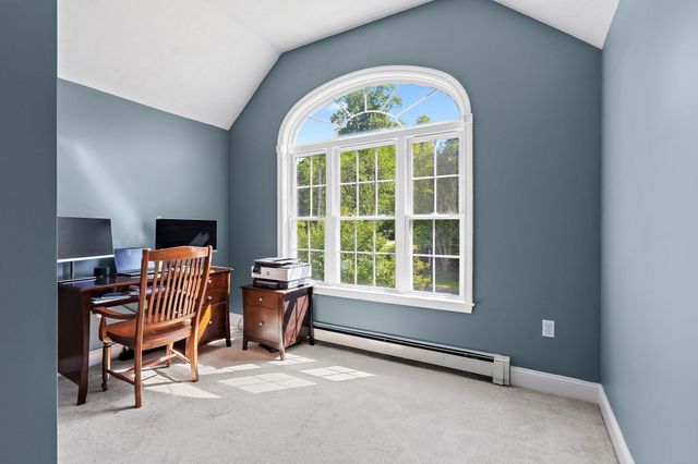 36 Highridge Rd, Bellingham, MA 02019