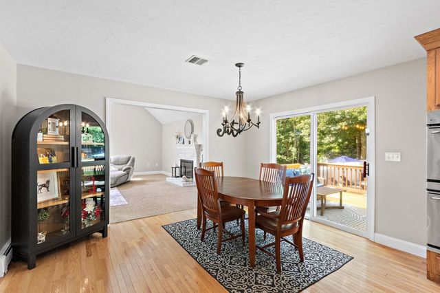 36 Highridge Rd, Bellingham, MA 02019