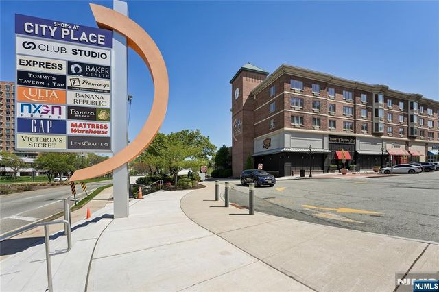 2301 City Place, Edgewater, NJ 07020