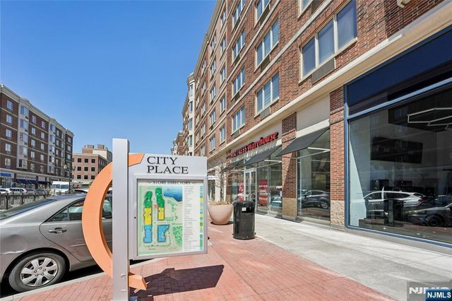 2301 City Place, Edgewater, NJ 07020