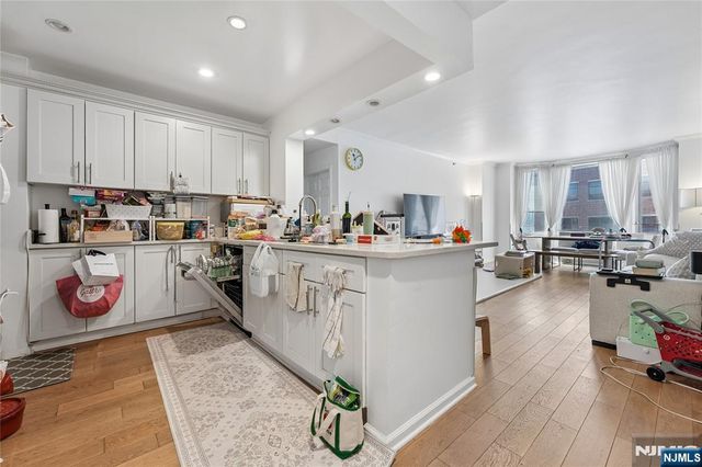 2301 City Place, Edgewater, NJ 07020