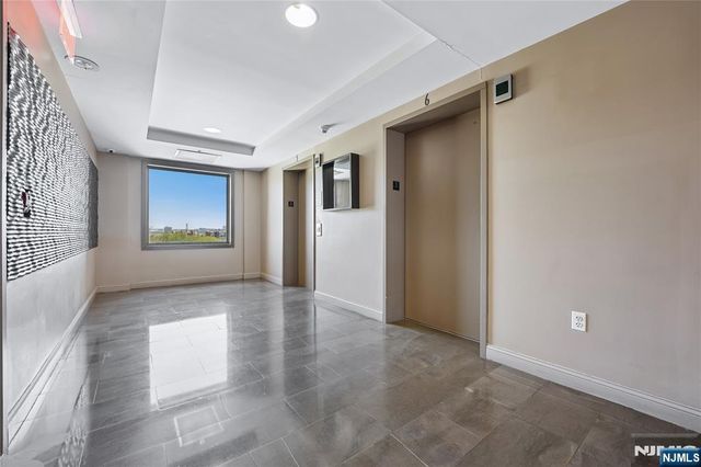 2301 City Place, Edgewater, NJ 07020