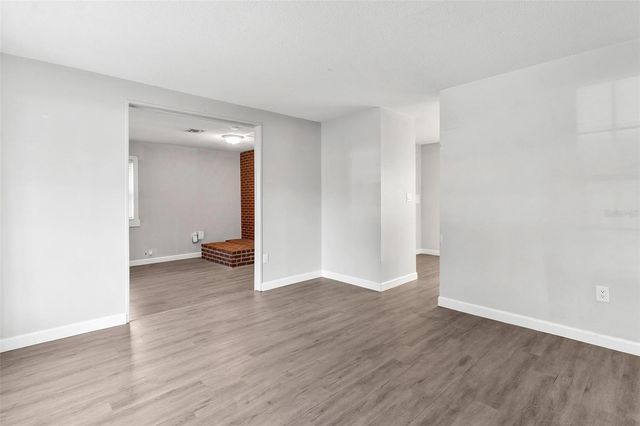 500 COLLEGE AVENUE, Fruitland Park, FL 34731