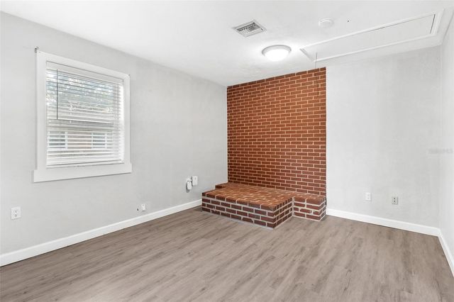 500 COLLEGE AVENUE, Fruitland Park, FL 34731