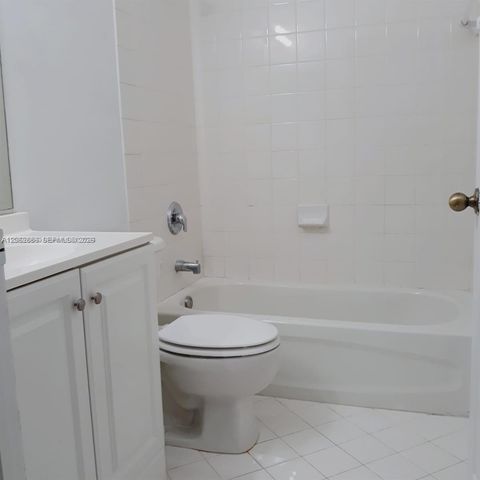 1398 NE 33rd Ave 108-25, Homestead, FL 33033