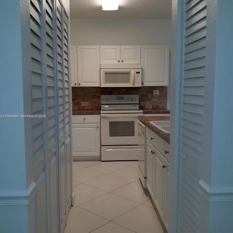 1398 NE 33rd Ave 108-25, Homestead, FL 33033