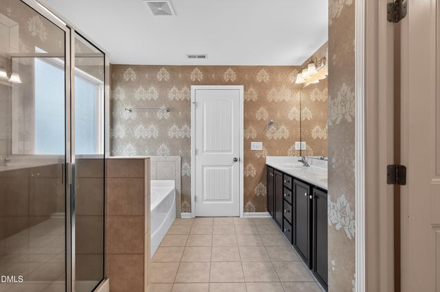73 Genoa Lane, Clayton, NC 27527