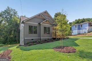 2782 Mango Circle NW, Atlanta, GA 30318