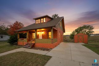 1915 N Wayland Ave Avenue, Sioux Falls, SD 57103