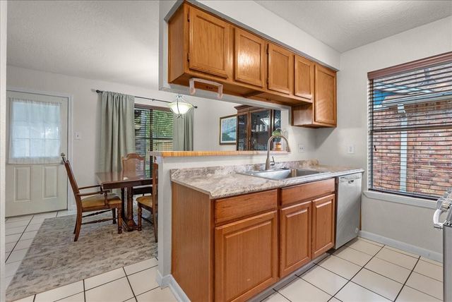 10114 Roseberry Drive, La Porte, TX 77571