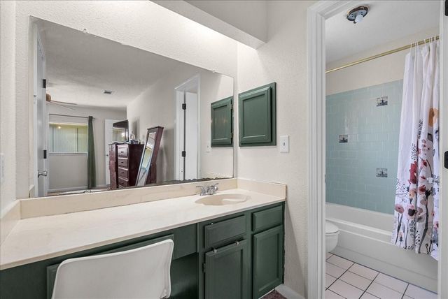 10114 Roseberry Drive, La Porte, TX 77571