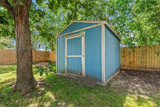 10114 Roseberry Drive, La Porte, TX 77571