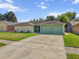 10114 Roseberry Drive, La Porte, TX 77571
