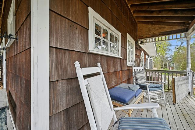 12 Herricks Lane, Jamesport, NY 11901