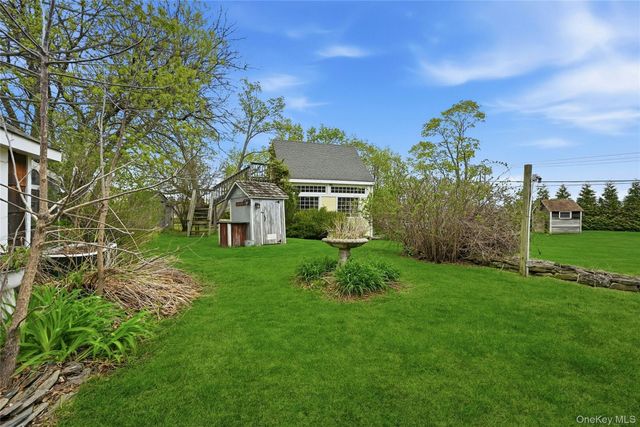 12 Herricks Lane, Jamesport, NY 11901