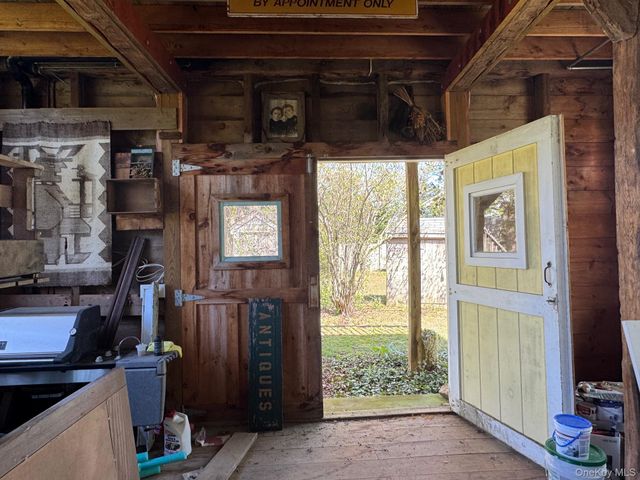 12 Herricks Lane, Jamesport, NY 11901