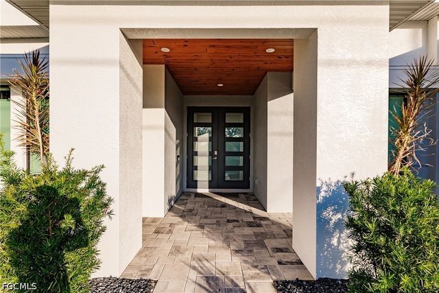 5419 Skyline BLVD, Cape Coral, FL 33914