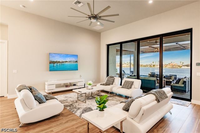 5419 Skyline BLVD, Cape Coral, FL 33914