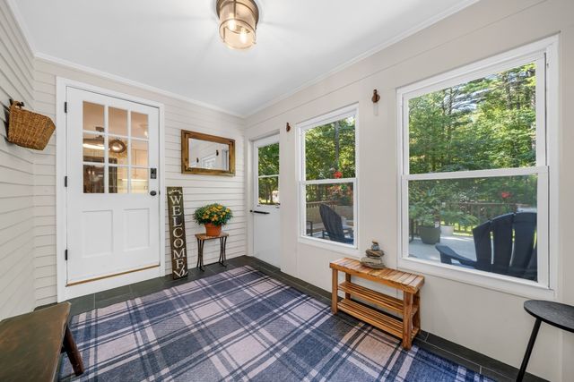 6 W Parish Dr, Andover, MA 01810