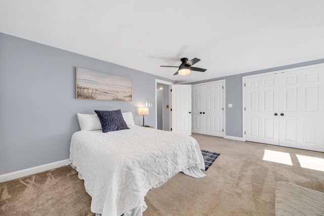 6 W Parish Dr, Andover, MA 01810