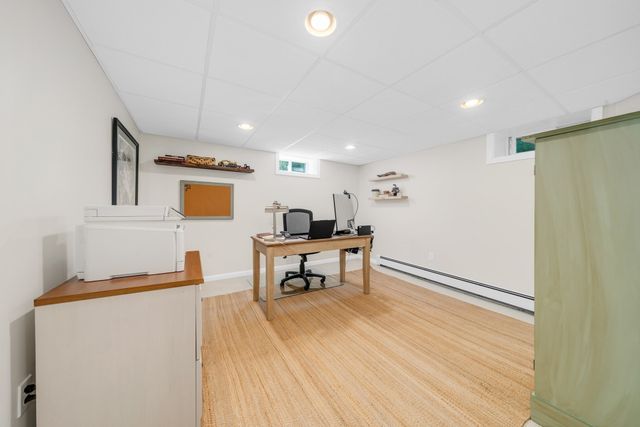6 W Parish Dr, Andover, MA 01810