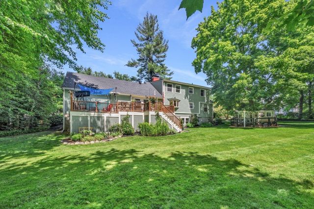 6 W Parish Dr, Andover, MA 01810