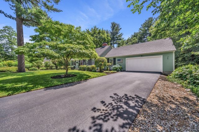 6 W Parish Dr, Andover, MA 01810