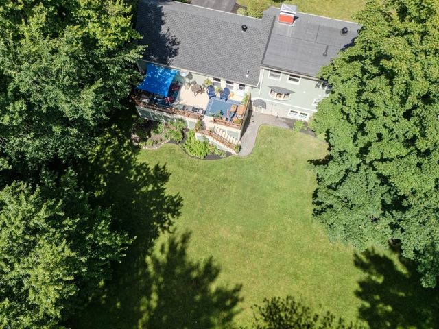 6 W Parish Dr, Andover, MA 01810