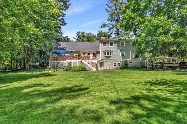 6 W Parish Dr, Andover, MA 01810