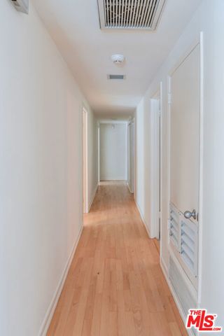 4715 Burgundy Road, Woodland Hills (los Angeles), CA 91364
