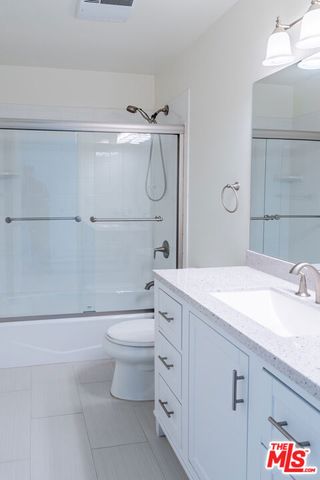 4715 Burgundy Road, Woodland Hills (los Angeles), CA 91364
