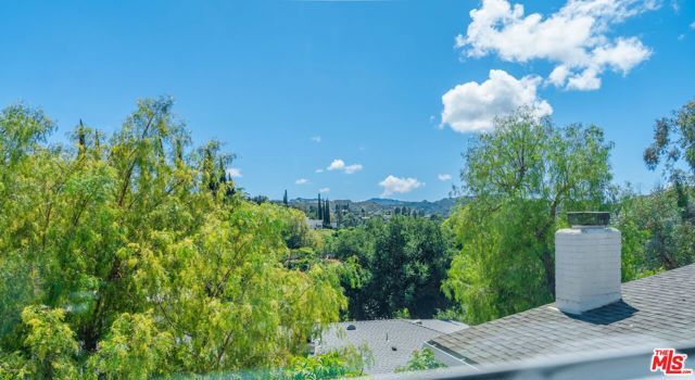 4715 Burgundy Road, Woodland Hills (los Angeles), CA 91364
