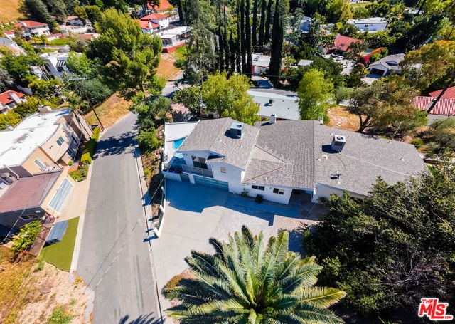 4715 Burgundy Road, Woodland Hills (los Angeles), CA 91364