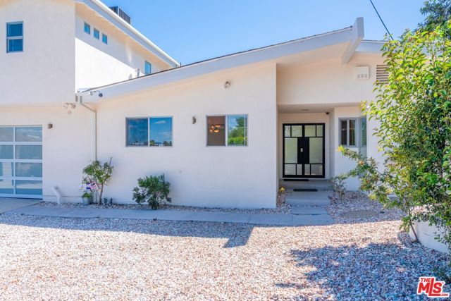 4715 Burgundy Road, Woodland Hills (los Angeles), CA 91364