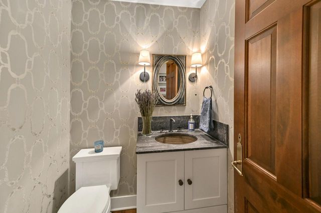 9944 N Lamplighter LANE, Mequon, WI 53092