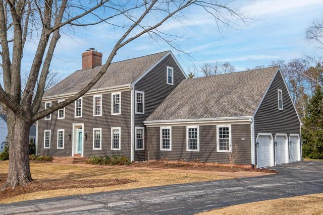 9944 N Lamplighter LANE, Mequon, WI 53092