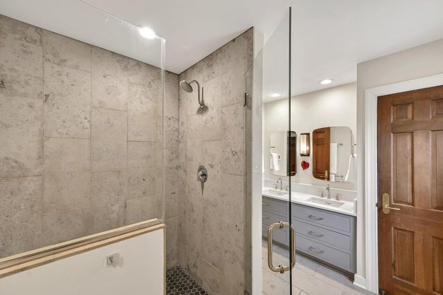 9944 N Lamplighter LANE, Mequon, WI 53092