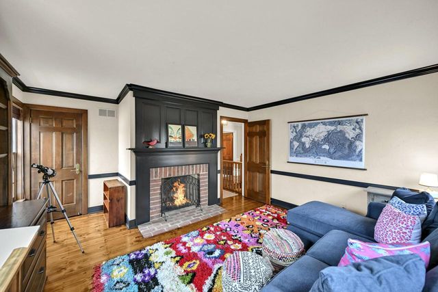 9944 N Lamplighter LANE, Mequon, WI 53092